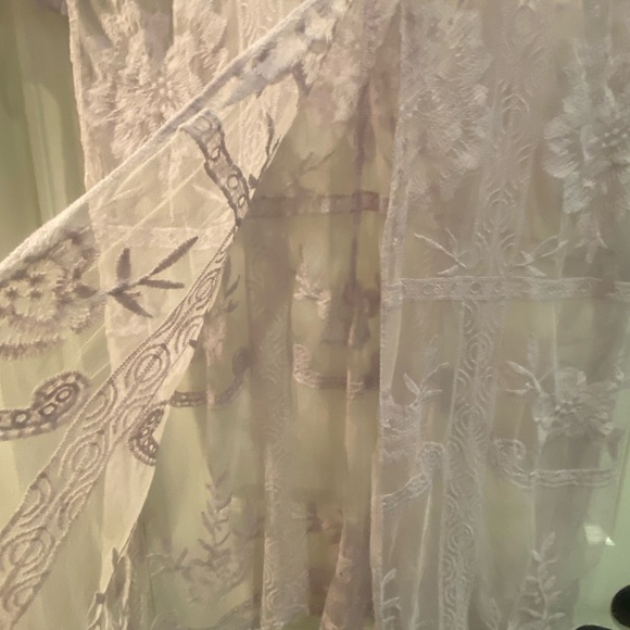 LC Lauren Conrad Duster Robe Lavender Lace New Without Tag one size beautiful - Picture 4 of 12